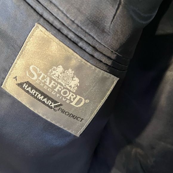 Stafford Mens Wool Blazer Sport Coat Dk Navy 40”. 32” length 2 Button - Picture 5 of 5
